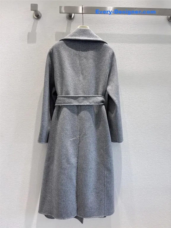 Hermès cashmere coat with large lapels